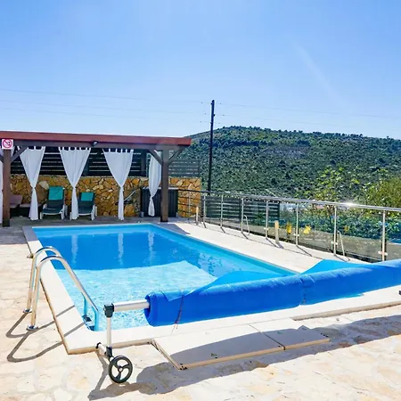 Family-friendly With Swimming Pool Stupin Celine, - 23257 * Rogoznica (Sibenik-Knin)