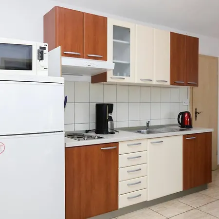 Apartment Family-friendly With Swimming Pool Stupin Celine, - 23257 Rogoznica (Sibenik-Knin)