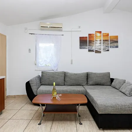 Family-friendly With Swimming Pool Stupin Celine, - 23257 * Rogoznica (Sibenik-Knin)