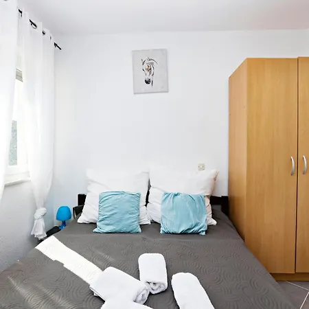 Apartment Family-friendly With Swimming Pool Stupin Celine, - 23257