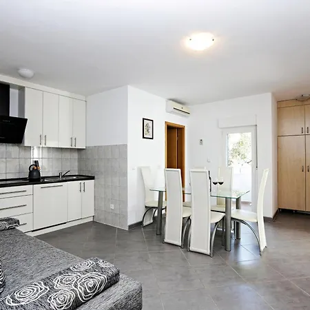 Apartment Family-friendly With Swimming Pool Stupin Celine, - 23257 *