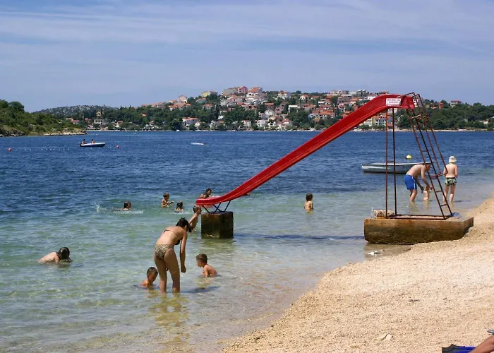 Family-friendly With Swimming Pool Stupin Celine, - 23257 Appartement Rogoznica (Sibenik-Knin)