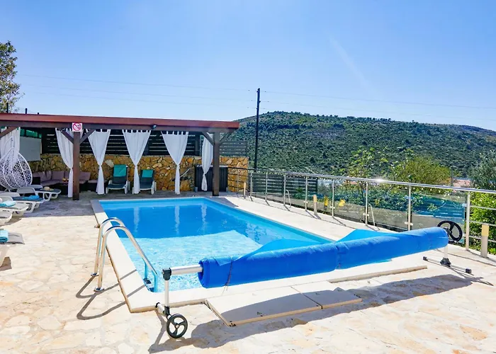 Family-friendly With Swimming Pool Stupin Celine, - 23257 * Rogoznica (Sibenik-Knin)