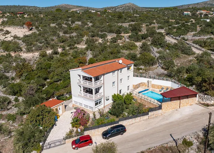 Family-friendly With Swimming Pool Stupin Celine, - 23257 Appartement