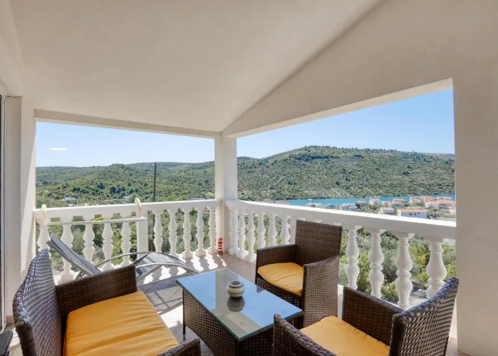 Apartment Family-friendly With Swimming Pool Stupin Celine, - 23257 Rogoznica (Sibenik-Knin)