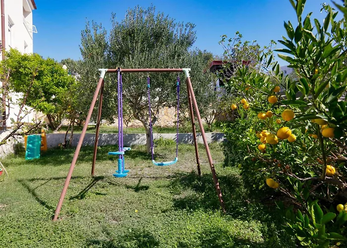 Appartement Family-friendly With Swimming Pool Stupin Celine, - 23257 Rogoznica (Sibenik-Knin)