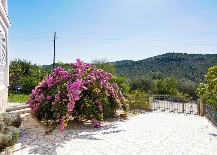 Family-friendly With Swimming Pool Stupin Celine, - 23257 * Rogoznica (Sibenik-Knin)